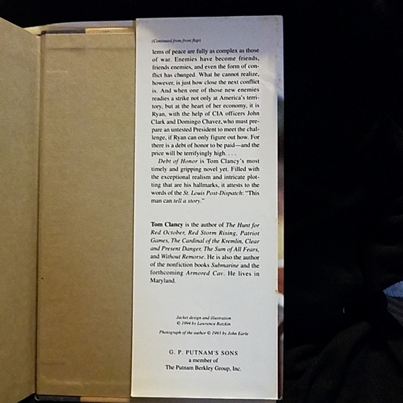 1994 Hard Cover "Debt Of Honor" Tom Clancy - Picture 5 of 7